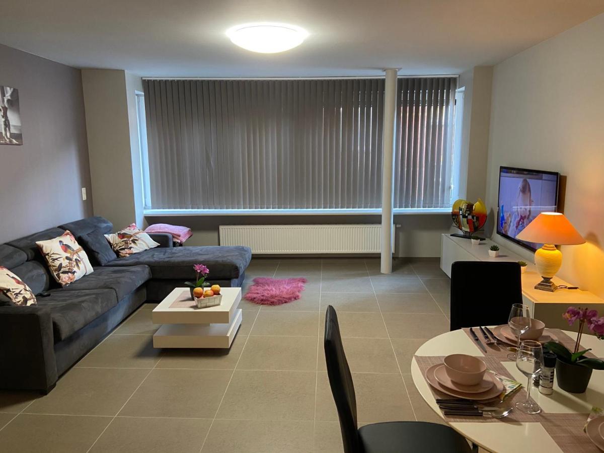 Moderne Appartement Aan Zee オステンド エクステリア 写真