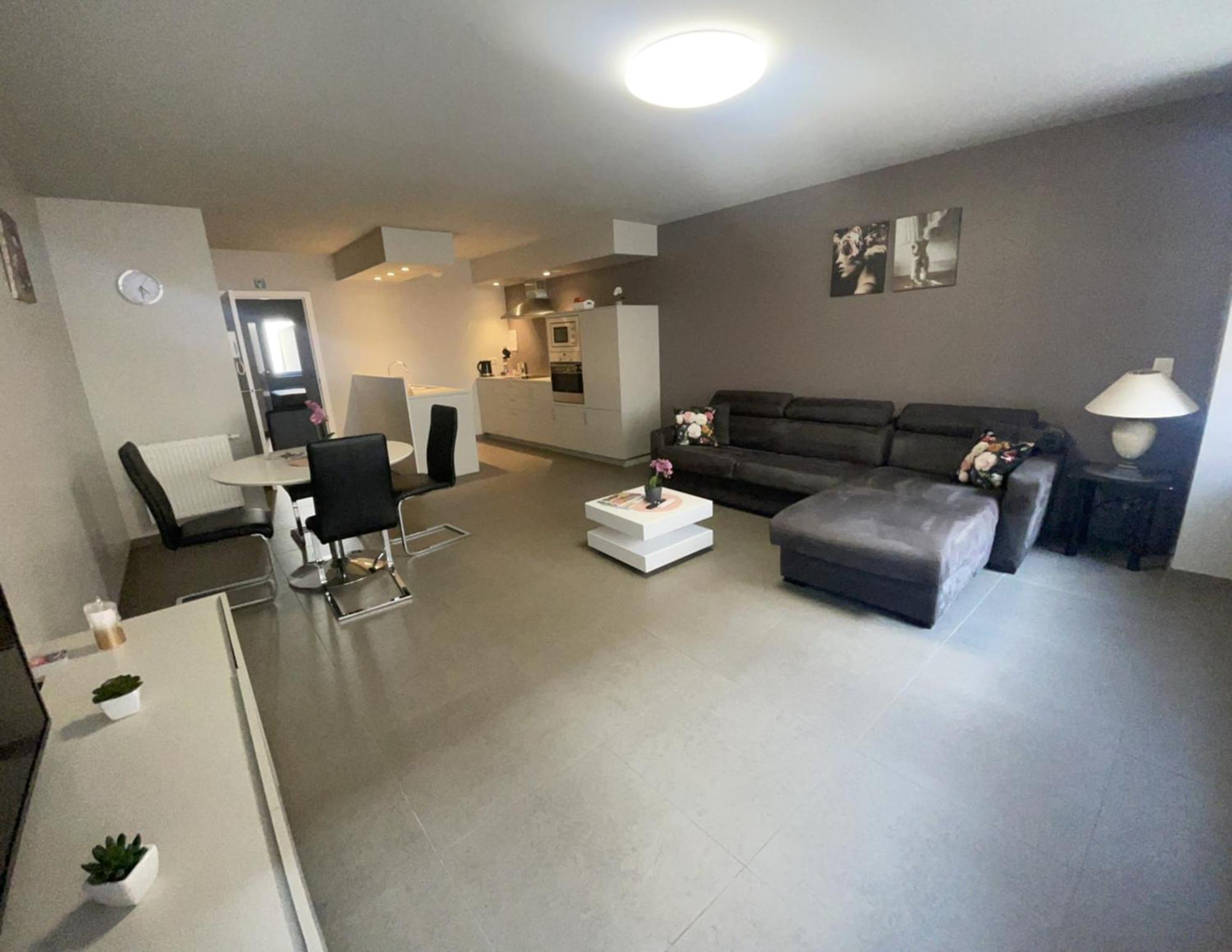 Moderne Appartement Aan Zee オステンド エクステリア 写真